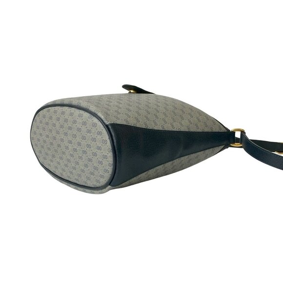 GUCCI Red Leather Shoulder Bag - Picture 8 of 10